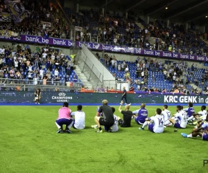 Analisten vinden acties spelers Anderlecht maar theater: "Ga naar binnen, kruip op de bus en zwijg"