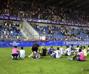 Anderlecht geeft signaal aan fans, spelers en coach leggen uit: zitten en zwijgen