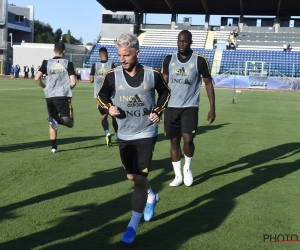 📷 Zilveren Driesje? Mertens verschijnt met nieuwe haarkleur op training