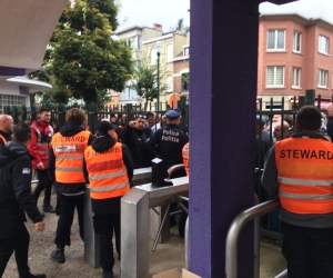 Supporters Anderlecht zijn het na dramatische 0-0 tegen Waasland-Beveren beu en vragen uitleg van het bestuur