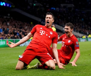 Bayern veegt de vloer aan met Schalke en komt op een punt van de leiding in de Bundesliga