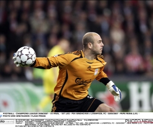 🎥 Throwback Thursday: 10 jaar geleden incasseerde Liverpool de 'strandbalgoal' én ze telde!