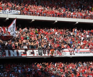 🎥 Vrouwelijke Standard-fan naar ziekenhuis na confrontatie tussen Ultras en fans van Premier League-club