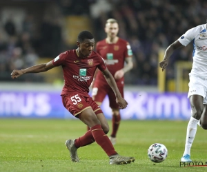 Waarom Anderlecht ineens in zijn bordeaux shirts speelt