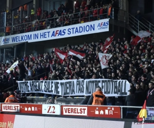 Supporters Standard komen met enkele erg scherpe spandoeken op de proppen in en tegen Mechelen