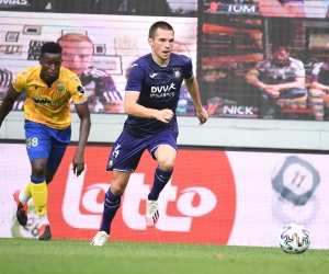 Speler van Anderlecht die positief heeft getest op het coronavirus is bekend