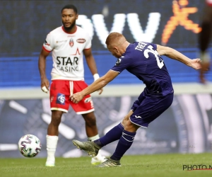 🎥 Voor deze verschrikkelijke overtreding krijgt Trebel dus geen rood, Kompany eerlijk: "Dit is rood ja"