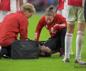 Schrikken in Johan Cruyff ArenA: Blind met een gil naar de grond, defibrillator doet zijn werk