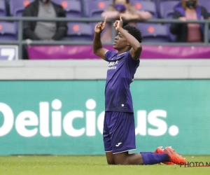 Anderlecht geeft zege in slotfase uit handen na blunder Luckassen en frommelgoal Ngoy