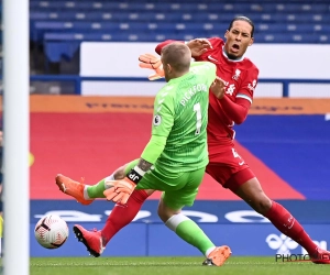 Liverpool-fans gaan over de schreef: doodsbedreigingen voor doelman én zijn familie na zware ingreep op Van Dijk