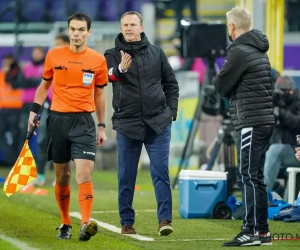 Van den Brom heeft het moeilijk met arbitrage: "Wij hadden ook twee strafschoppen kunnen krijgen"