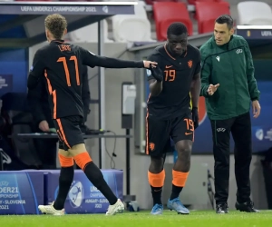 🎥 Problemen voor Nederland en Clement: Noa Lang geblesseerd van het veld bij U21 na botsing met ploegmaat