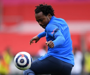 'Percy Tau moet vertrekken bij Brighton en kiest voor héél opvallend avontuur'