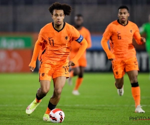 Hoe Kompany probeert om Zirkzee wijs te maken dat er aan de top meer gevraagd wordt dan enkel talent