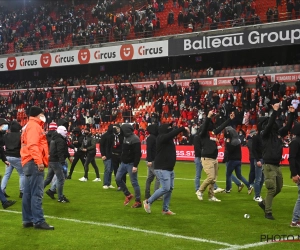 Charleroi dient Standard stevige thuisnederlaag toe, match vroegtijdig afgefloten na wangedrag fans