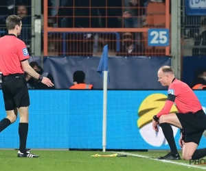 🎥 Wedstrijd gestaakt in Bundesliga: grensrechter krijgt beker op het hoofd