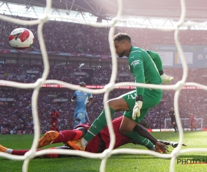 Liverpool plaatst zich na doelpuntrijke middag voor finale FA Cup, De Bruyne ziet vanop bank hoe doelman blundert