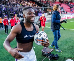 'Ciske' Amuzu uiteraard met wedstrijdbal naar huis na eerste hattrick: "Die ga ik laten tekenen door iedereen en in een mooie kist steken"