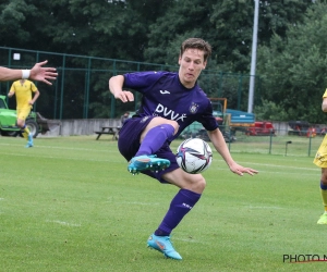 Economieprofessor Stijn Baert verlengde abonnement bij Anderlecht niet: "Ik wil niet elke week een veredelde oefenwedstrijd bijwonen"