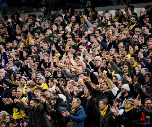 🎥 Unieke beelden uit catacomben Lotto Park, feestgedruis bij spelers en fans USG compleet: "Weet niet waar dit stopt"