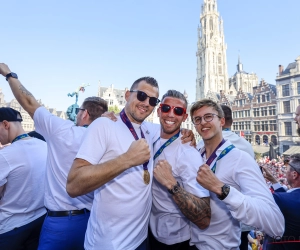 Antwerpse feesten gaan verder: van boottocht naar stadhuis, veel emoties bij Alderweireld en boodschap van De Wever