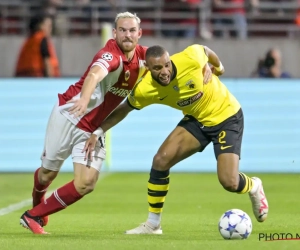 Vincent Janssen heeft opmerkelijke verklaring waarom AEK Athene tegen tien man minder kansen had (en het is niet de rode kaart)