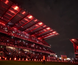 🎥 Standard pakt uit met sublieme lichtshow vlak voor topper tegen KRC Genk!