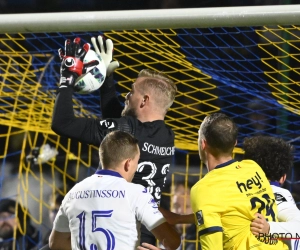 🎥 Alle analisten en supporters zeggen haast hetzelfde over Kasper Schmeichel na nieuwe knoert van een blunder