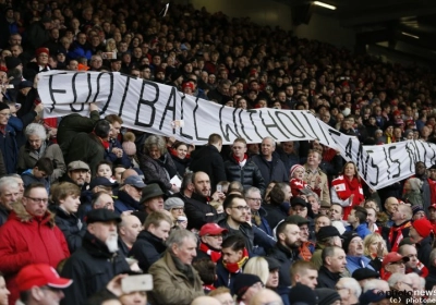 Fans Liverpool verlaten stadion uit protest en daarna gaan de punten verloren