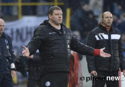 Vanhaezebrouck kan het niet laten en sneert naar Preud'homme: "Geschorst? Hij mag alles, behalve..."