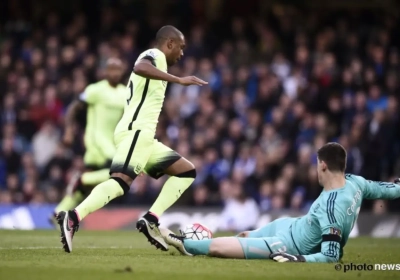 VIDEO: Voor deze fout krijgt Courtois dus rood en zijn reactie zegt genoeg