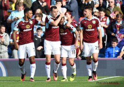 Defour net geen matchwinnaar na heerlijke goal, Benteke trefzeker en Tottenham-Belgen halen uit (mét beelden)