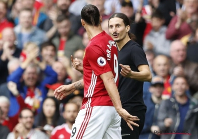 Veldbestormer loopt naar Zlatan en... die kijkt precies in een spiegel