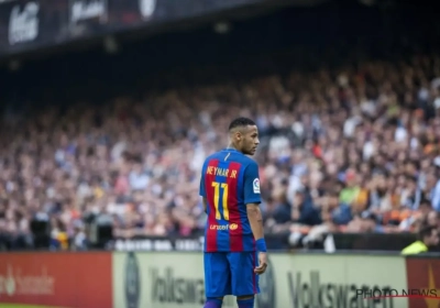 VIDEO: Neymar heeft het aan de stok met Granada-speler en gaat zijn boekje te buiten op weg naar de kleedkamers