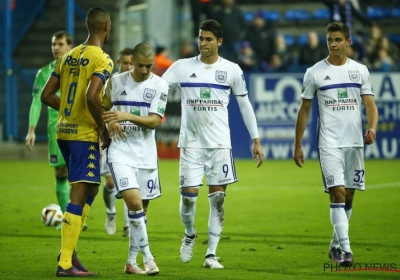 Analisten staalhard: "In 50 jaar niet zo'n slechte match gezien van Anderlecht" en "Willen ze de trainer buiten knikkeren?"