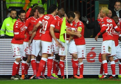 Ref helpt een handje: Standard doet leider Essevee afzien en buit powerplay uit om Anderlecht (even) uit play-off 1 te knallen