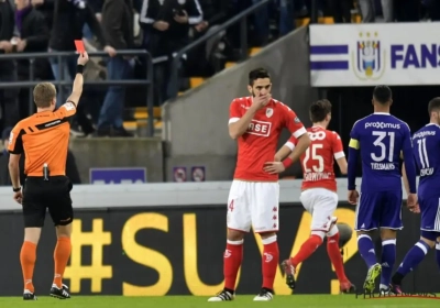 Ondanks discutabel rood in minuut twee geraakt Anderlecht niet voorbij tien Rouches (en vooral Gillet)