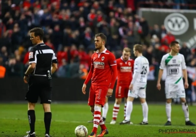 Bij Lommel weten ze wie de match won: "De 12de man van Antwerp heeft die match gewonnen. Fenomenaal!"