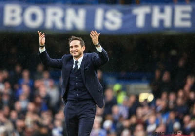 Een onwaarschijnlijke omsingeling: zó populair is Frank Lampard nog steeds bij Chelsea FC