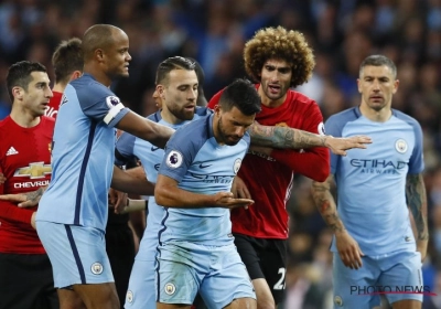 Mourinho reageert op rode kaart Fellaini: "Het gezicht van Agüero zag er even mooi als altijd uit"