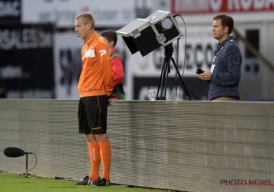 De videoref ontbrak om deze merkwaardige reden in Genk vs. Anderlecht