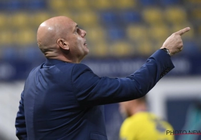 Dennis van Wijk hekelt de wedstrijdleiding na zure nederlaag op veld van STVV