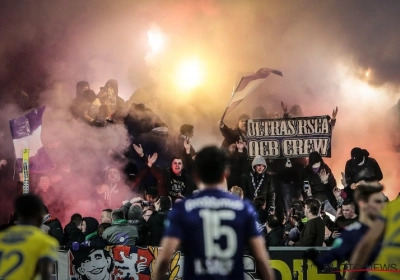 Opmerkelijke rol voor fans Anderlecht: match bewust stilgelegd, daarna positief, om dan in Neerpede te gaan twisten