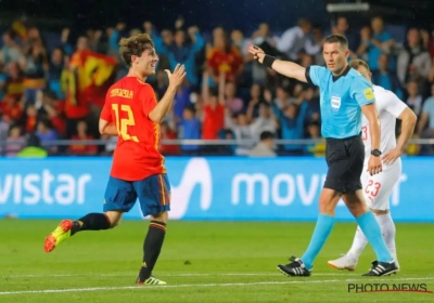 Spanje wint zuinig met 1-0 van Zwitserland