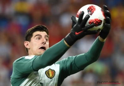 Courtois legt zijn wel héél snelle denken uit: "Daarom gaf ik de bal niet mee met Eden"