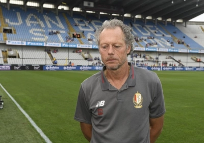 Prachtige reactie: overgroot deel van Brugse fans snoert blauw-zwarte minderheid de mond die het nodig vond om Preud'homme te jennen