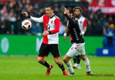 Steven Berghuis loodst Feyenoord met een hattrick voorbij PSV 