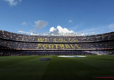 ? Barcelona-fans halen één van de meest indrukwekkende tifo's ooit boven