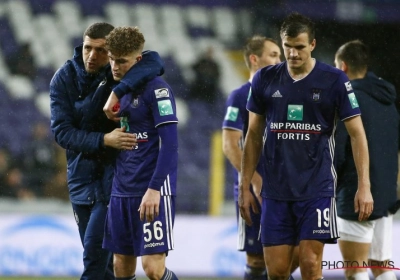 Coaches Clement en Vanhaezebrouck zijn het oneens in analyse: "Ik wil de handschoenen van mijn keeper wel eens gaan bekijken"