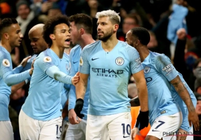 Kompany en Manchester City smeren Liverpool een eerste nederlaag aan en gooien de titelstrijd helemaal open